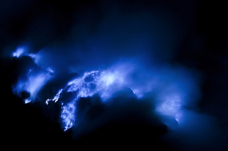 Голубой вулкан