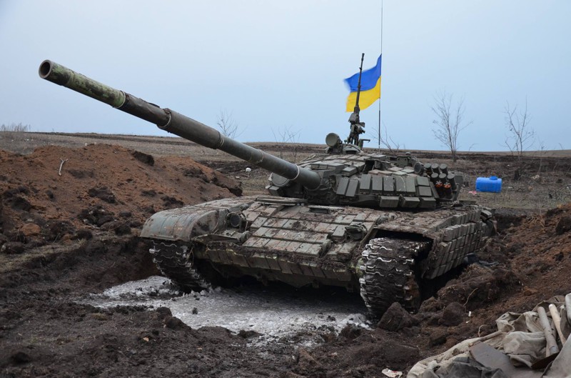 Украинские танки обстреляли свои же позиции на Луганщине!