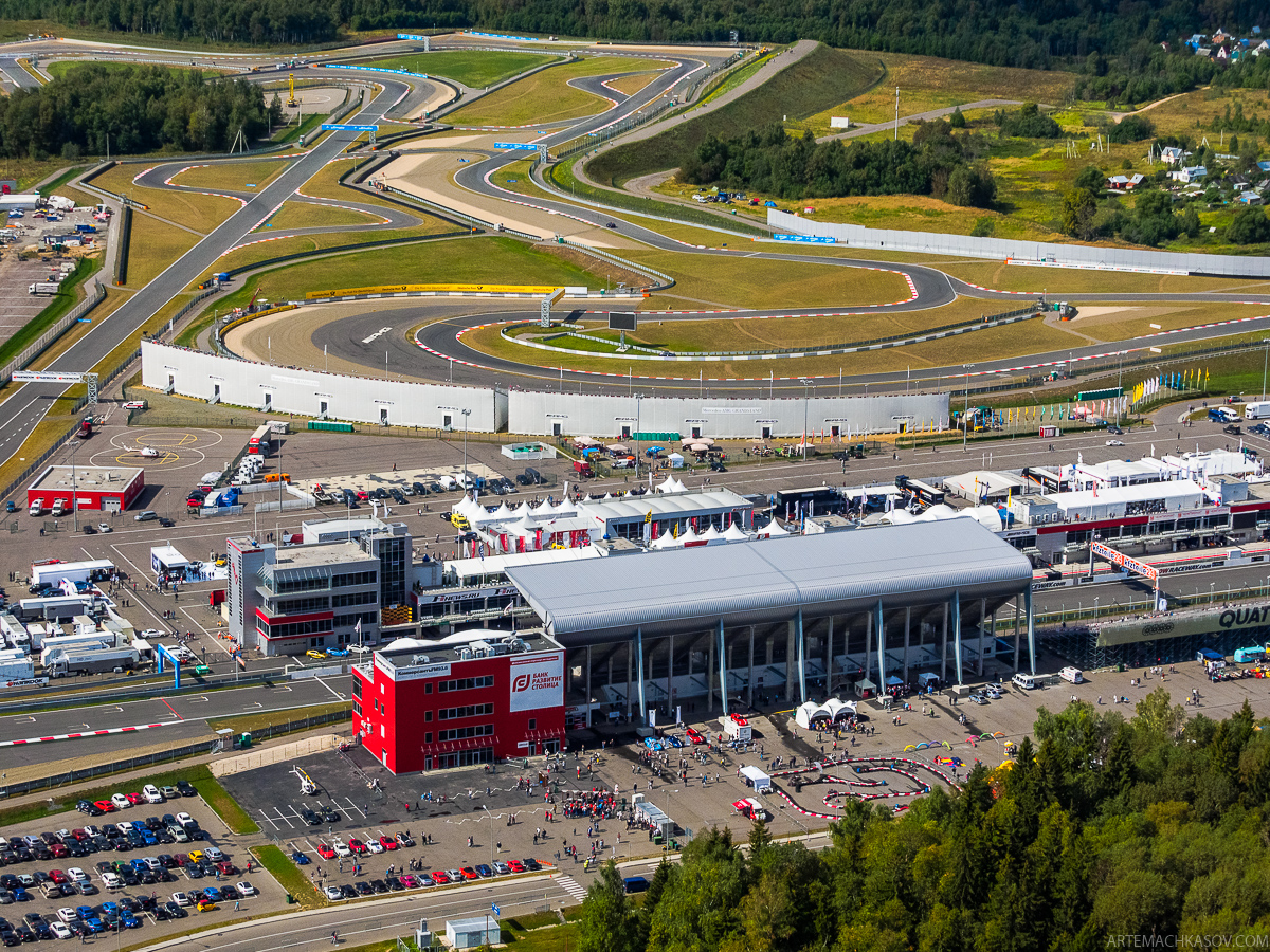 Гонки DTM на подмосковной трассе Moscow Raceway 