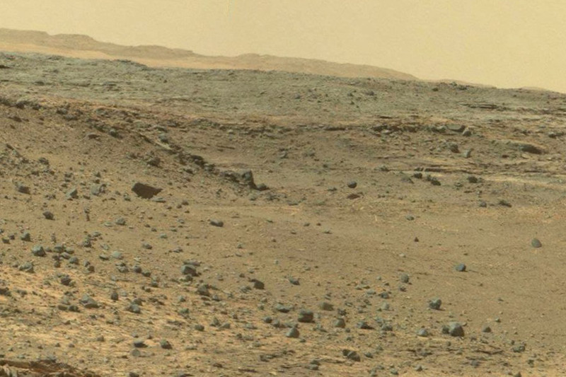 Летающий каменный шар на Марсе
