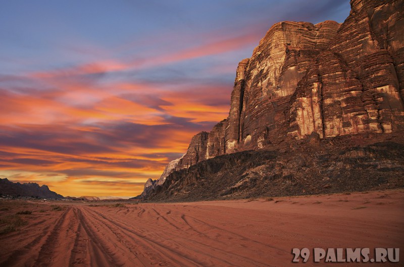 Чудеса света. Иордания. Пустыня Вади Рам (Wadi Rum).