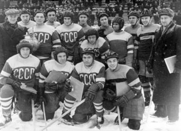 2. Хоккейный матч СССР - Канада (1954)