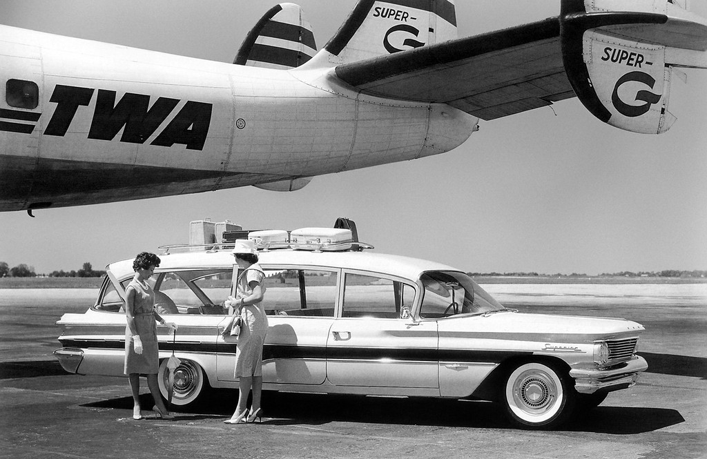 1. Superior-Pontiac Caravelle Limousine '1960 