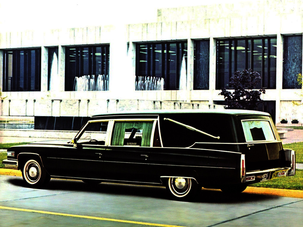 49. Cadillac Superior Sovereign Landaulet (F90_Z) '1975