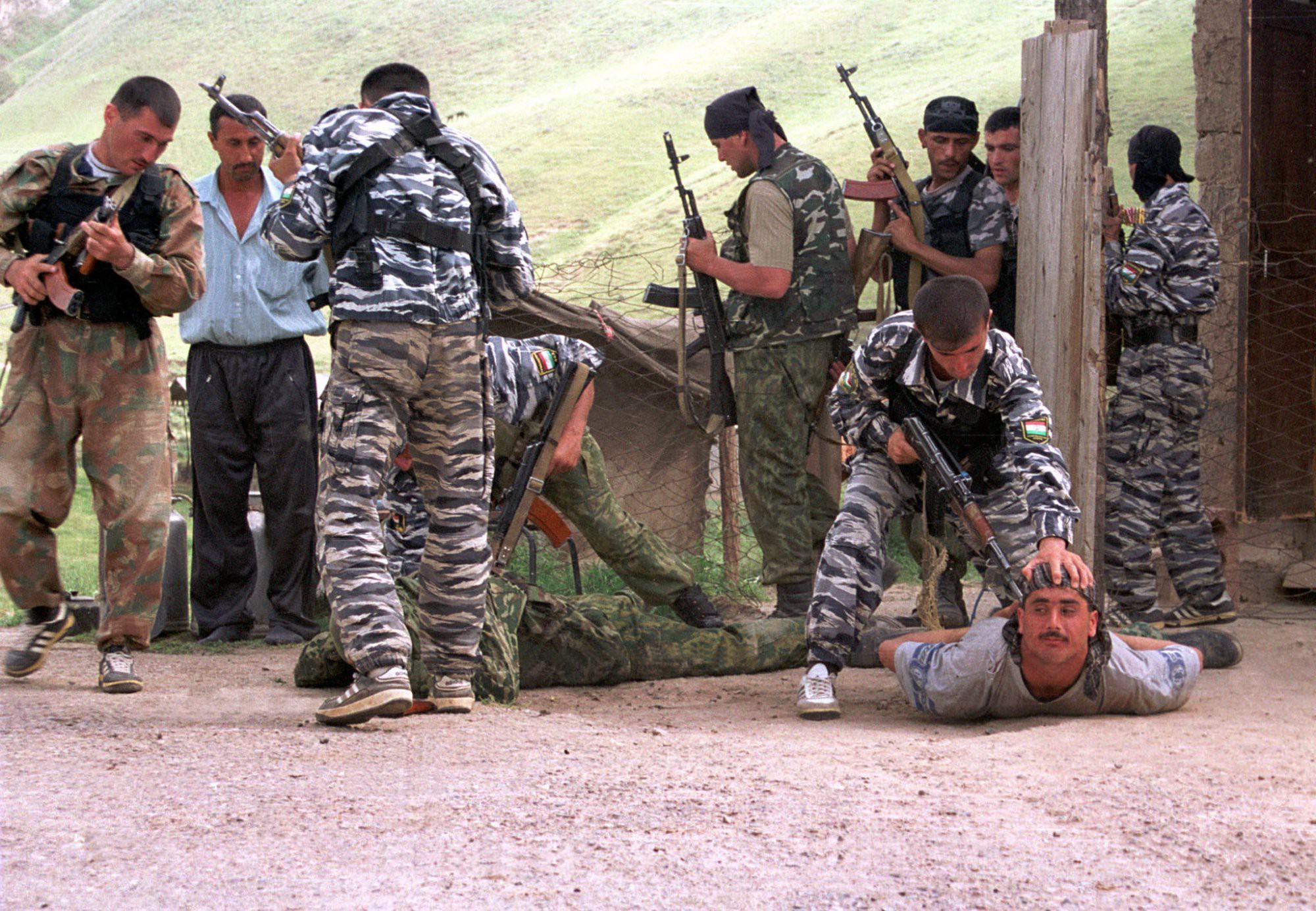 Теракт сегодня таджики. Боевики Таджикистан 1992 года.