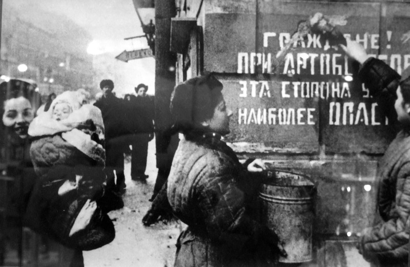 В годовщину блокады Ленинграда, фото из пока неоткывшегося Музея
