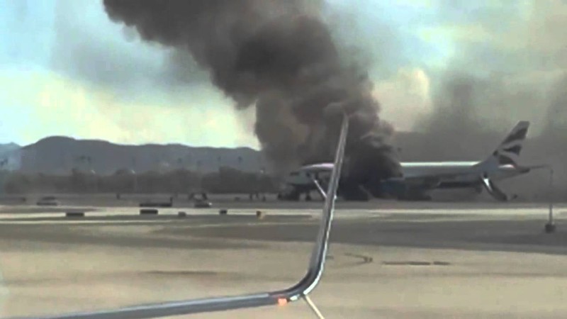 Пассажирский самолет загорелся при взлете в аэропорту Лас Вегаса 
