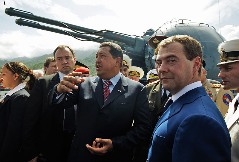 Дмитрий Медведев и Уго Чавес, 2008 год 
