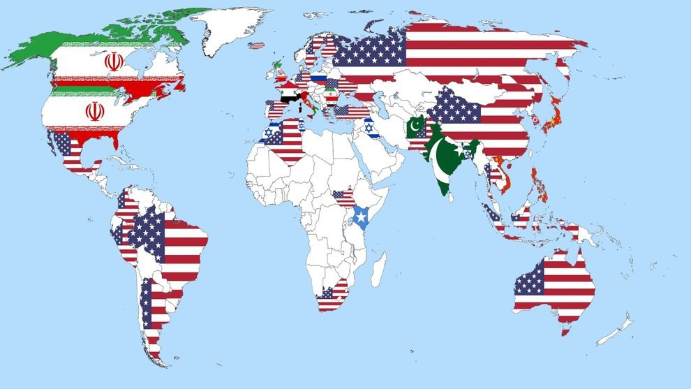 18. Кто по мнению большинства населения каждой страны представляет наибольшую опасность мировому сообществу. Версия на 2013 год.