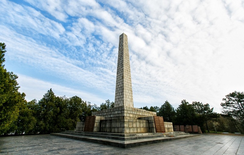 Памятник славы в севастополе фото