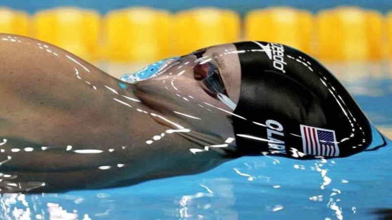 Удивительное фото пловца на чемпионате по плаванию