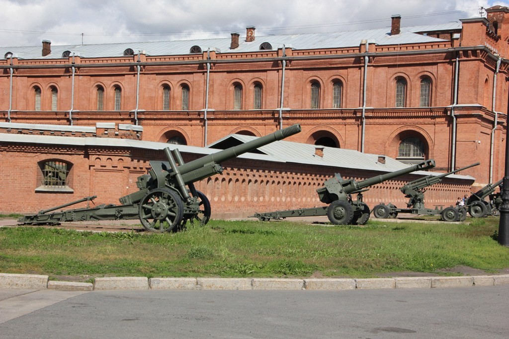 Военно исторический музей история. Музей артиллерии, инженерных войск и войск связи. Музей инженерных войск и артиллерии Санкт-Петербург. Артиллерийский музей Питер. Петербургского музея артиллерии.