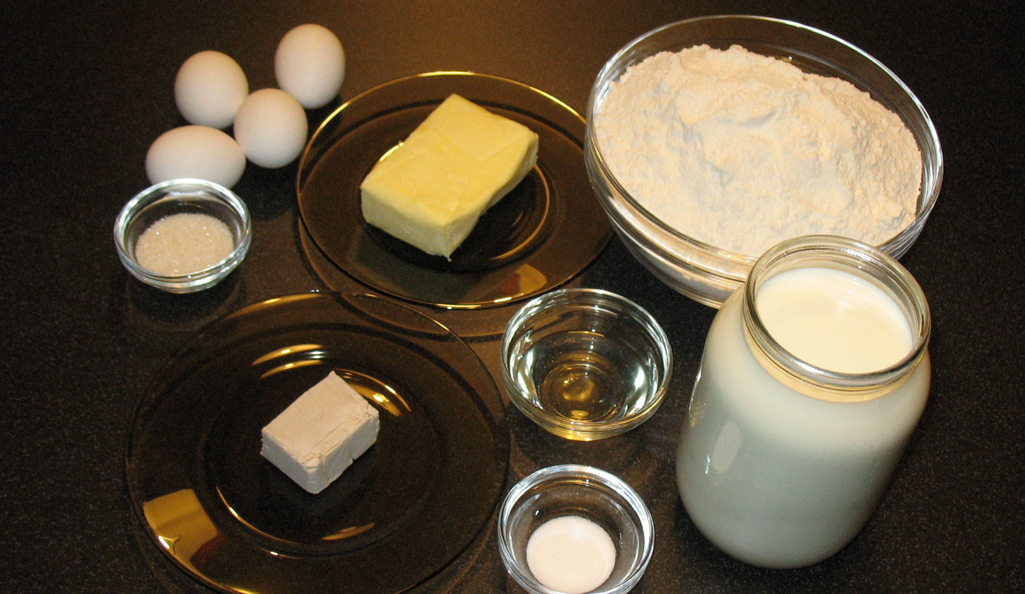 Дрожжевое тесто на молоке сливочное масло