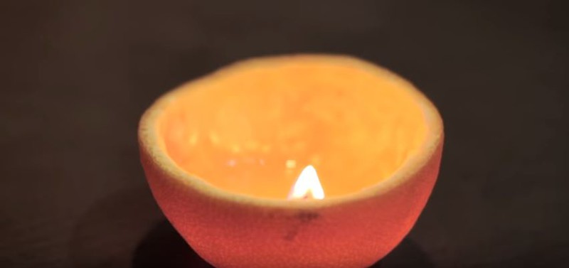 свеча из корки апельсина