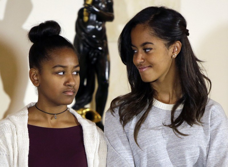 9. Расходы на обучение дочерей семьи Обама огромны