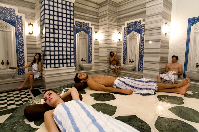 Какие особенности при посещении бани, сауны и хамама нужно учитывать