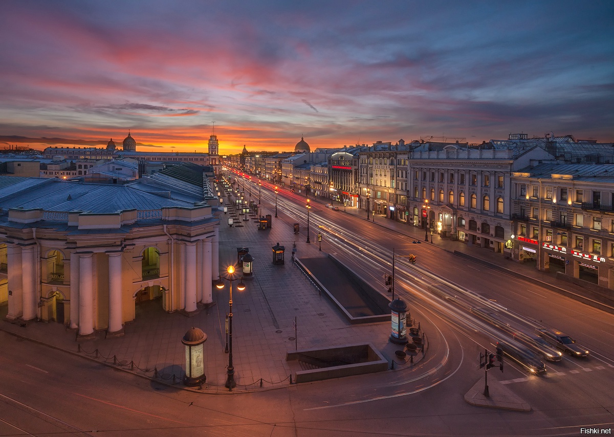 Сайт невском. Невский проспект Санкт-Петербург. Главная улица Санкт-Петербурга Невский проспект. Фотографии Невского проспекта в Санкт Петербурге. Ансамбль Невского проспекта.