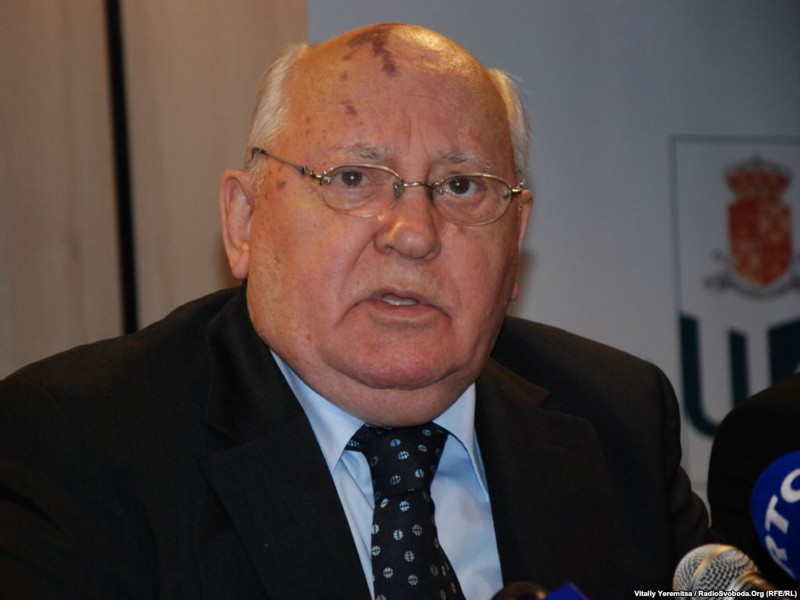 Жириновский подал в суд на Горбачёва