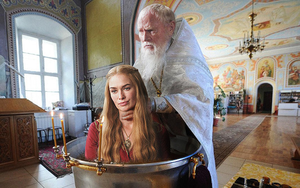 поп крещение. священник освящает ракету. священник крестит. троицкий собор подольск крещение младенцев. священник крещение.