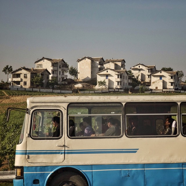 Автобус, курсирующий по сельской местности