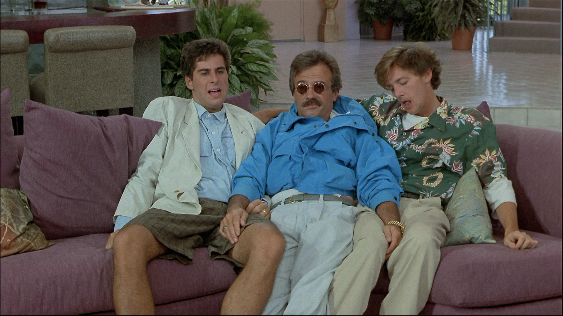 Уикенд комедия. Уик-энд у Берни (1989). Берни Ломакс. Берни Ломакс уик-энд у Берни.