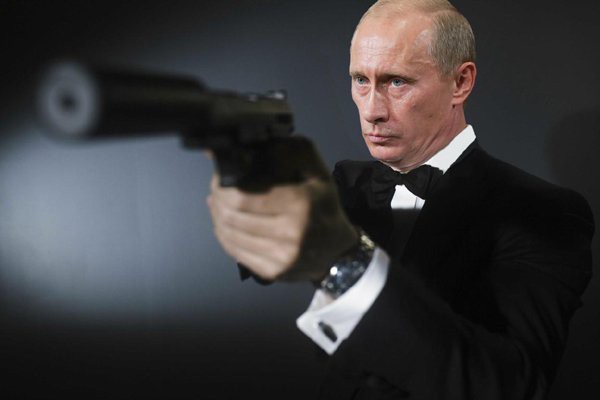 Владимир Путин возглавил рейтинг ста самых влиятельных людей планеты по версии Forbes. Президент США