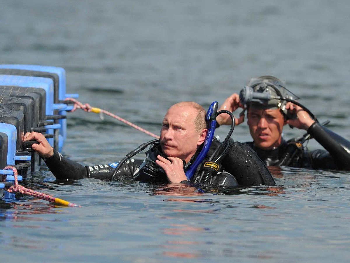 Путин аквалангист