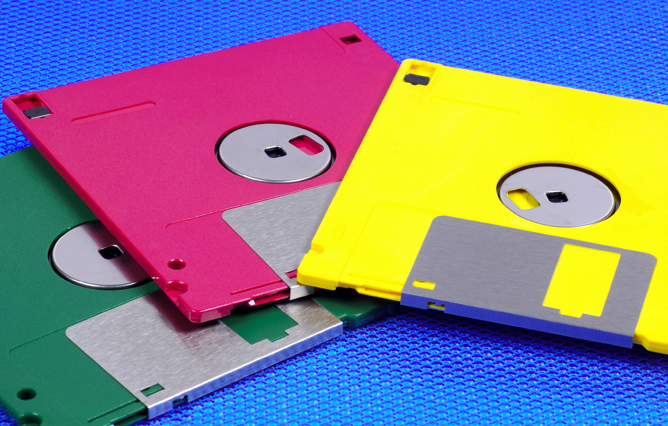 how to access floppy disk without formatting