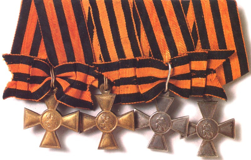 Георгиевские кресты 4-х степеней