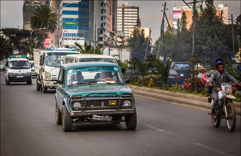 Такси в Эфиопии состоит из машин советской «копейки» 