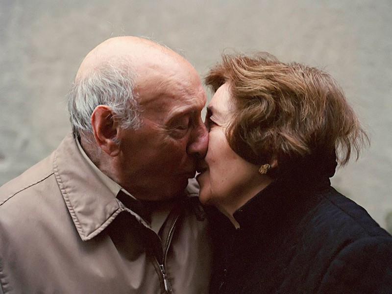 Фотографии пар, женатых уже более 50 лет, заставляют поверить в настоящую любовь