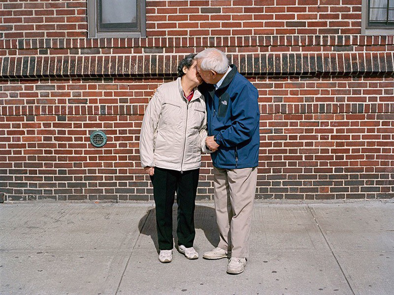 Фотографии пар, женатых уже более 50 лет, заставляют поверить в настоящую любовь