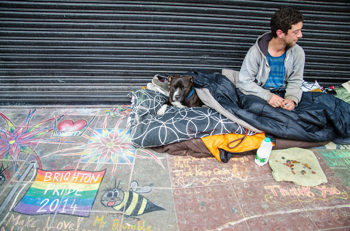 45. Бездомные во время гей-парада в Брайтоне