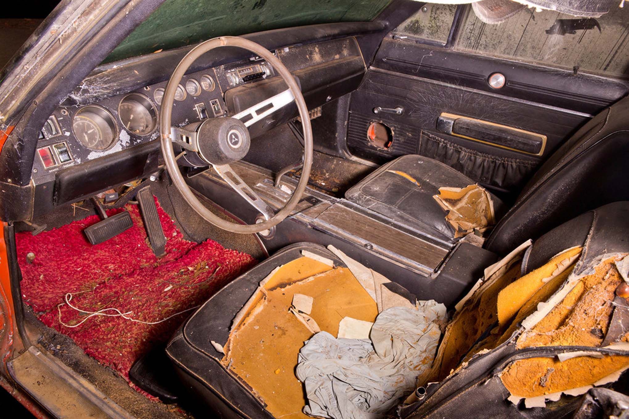 Dodge Daytona простоявший в сарае несколько десятилетий продадут с аукциона