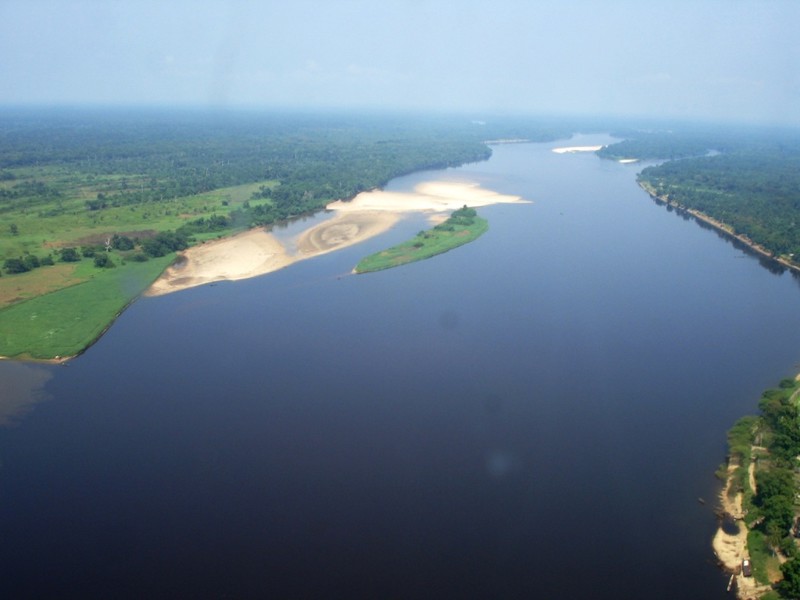 1.	Конго – 250 метров метров – не только самая глубокая река в мире, но и самая длинная. 