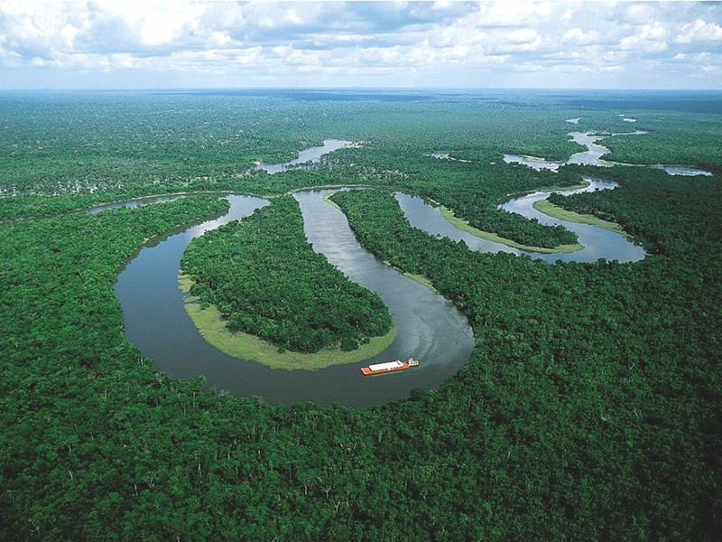 6. Амазонка – 91 метр – протекает по территории Южной Америки и имеет самый крупный речной бассейн в мире: 7 050 000 кв.км.!