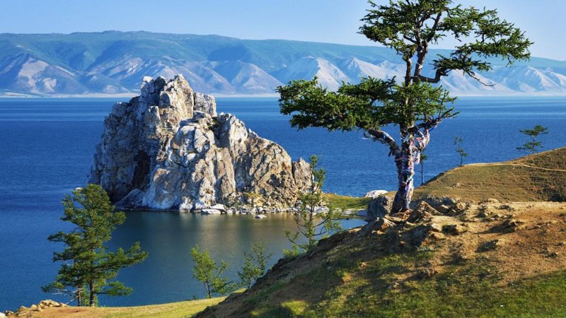 Байкал — самое древнее озеро в мире.