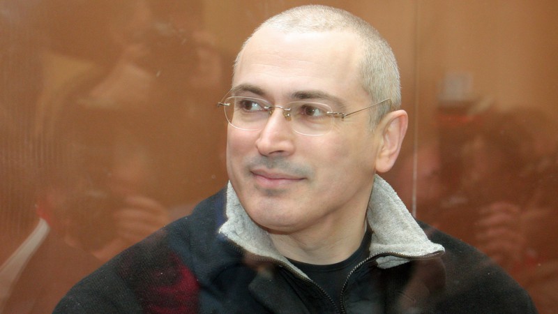 31 мая 2005 года завершился один из самых громких судебных процессов современной России. К 9 годам колонии были приговорены Михаил Ходорковский и Платон Лебедев.