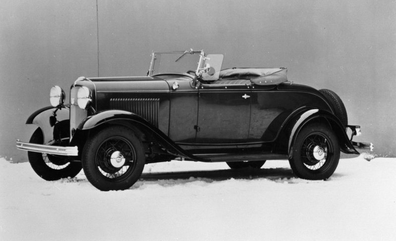 3) 1932 Ford V8