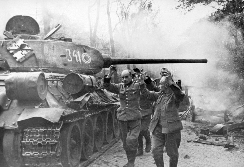 Ко Дню Великой Победы. 16 апреля 1945г. началась Берлинская операция