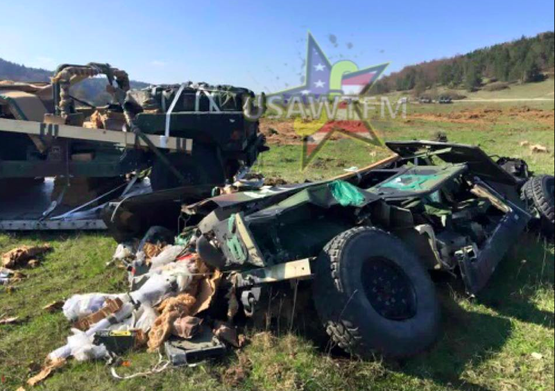 Армейские Хамви разбились в "лепешку" на учениях НАТО