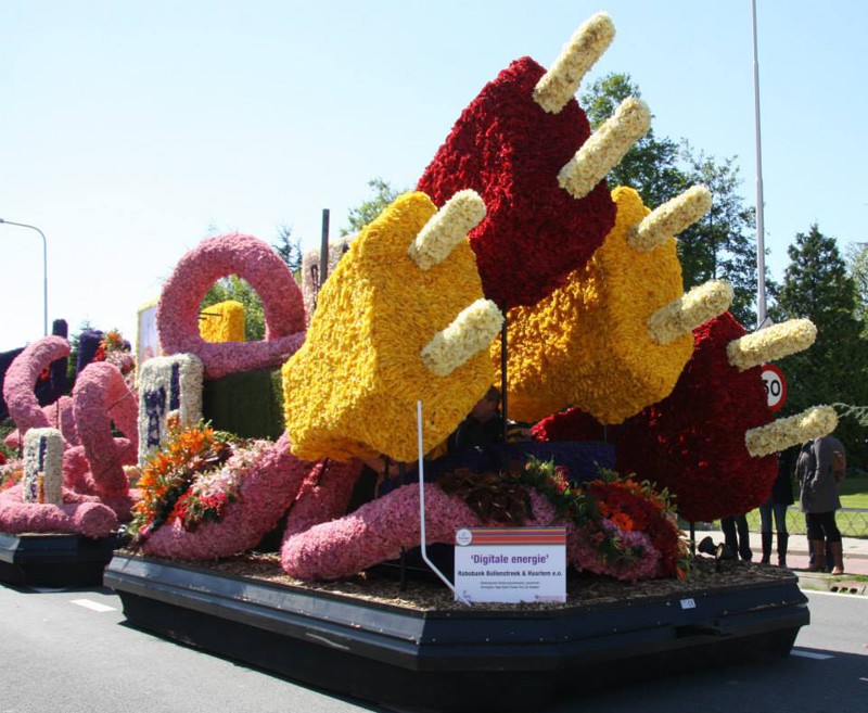 Завтра 23 Апреля 2016 ежегодный парад цветов в Голландии