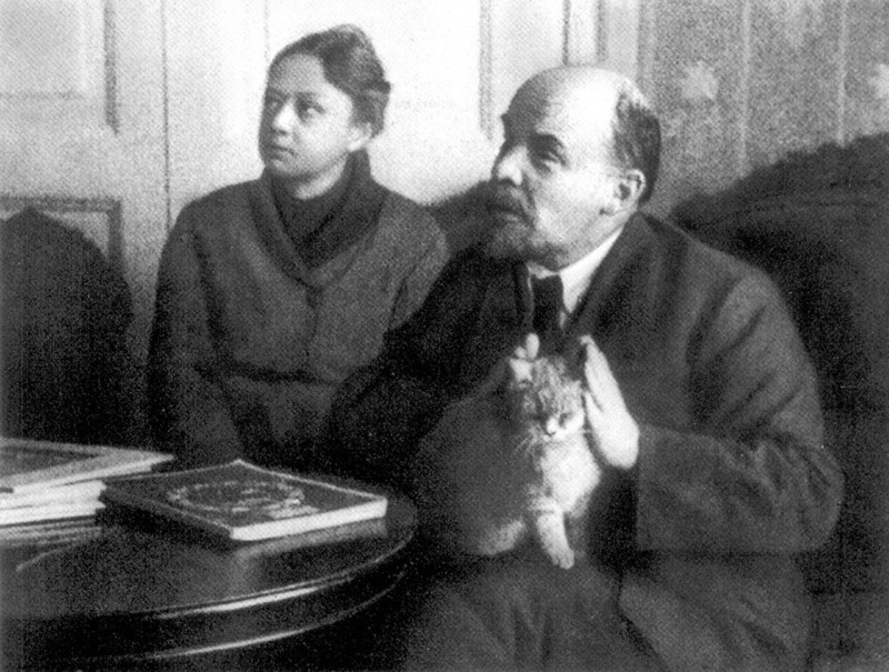 Ленин и Коты