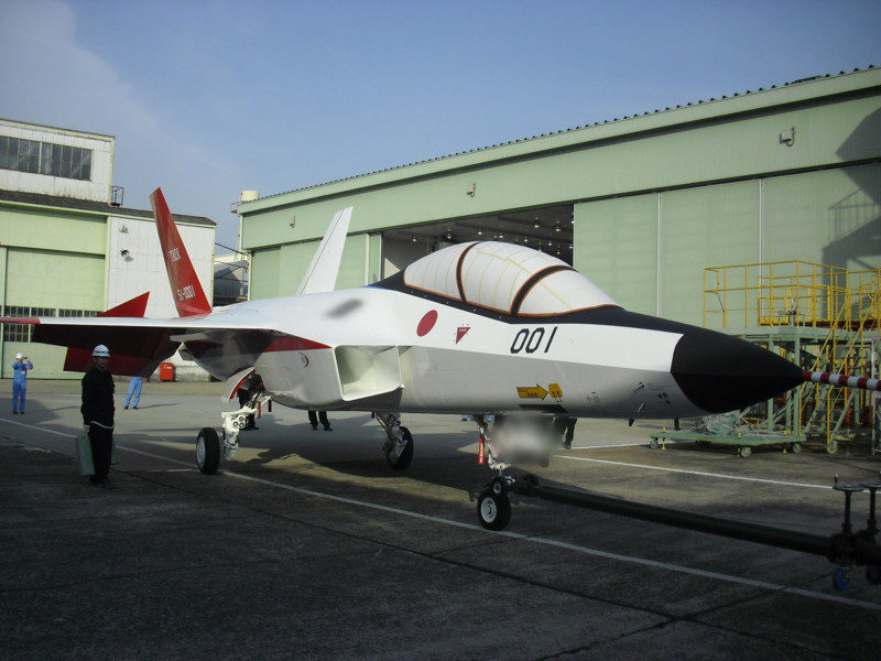 Японский истребитель пятого поколения Х-2