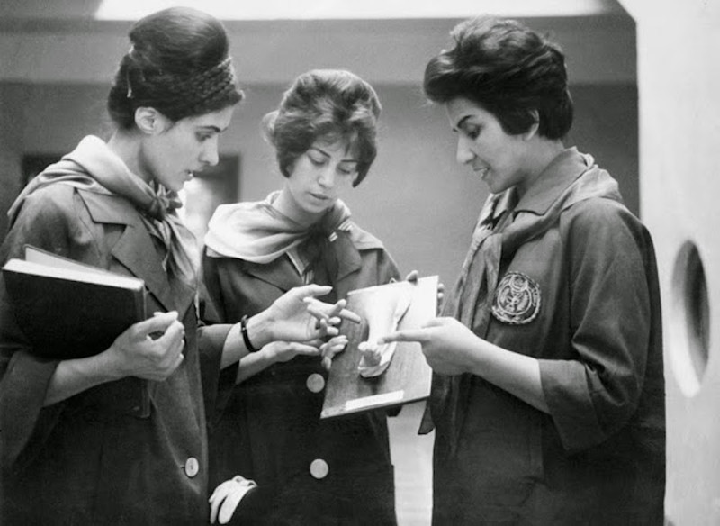  Афганские студентки-медики (1962)