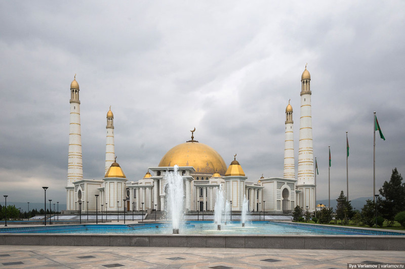 Запретный Туркменистан 3: Культ личности