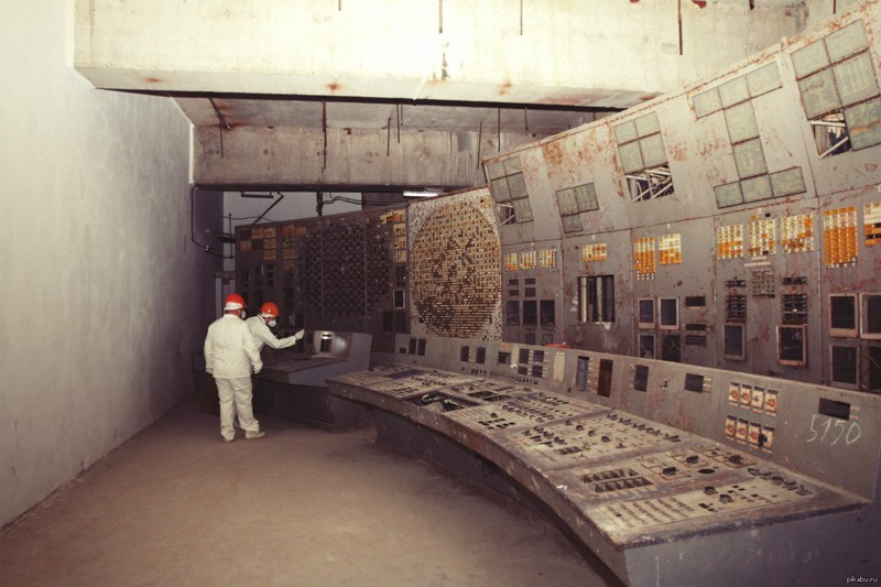 Анализ причин и реалистический сценарий Чернобыльской аварии