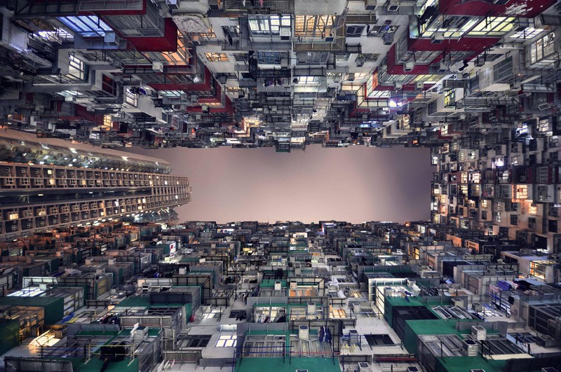 Небоскрёбы Гонконга вид снизу.