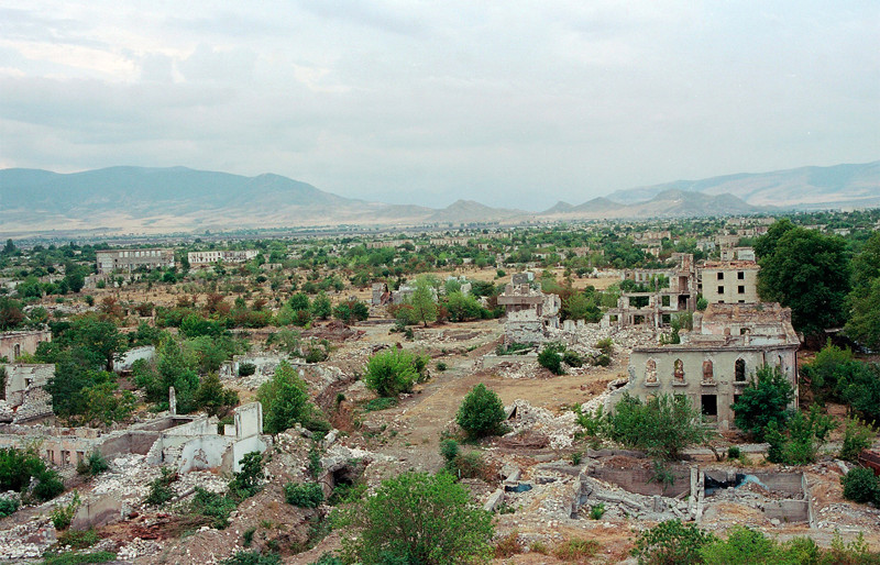 9. Разрушенный войной Агдам в Нагорном Карабахе