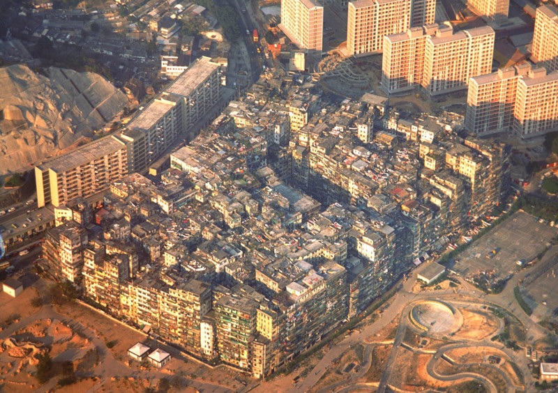 23. Заброшенный город-крепость Цзюлун, Гонконг